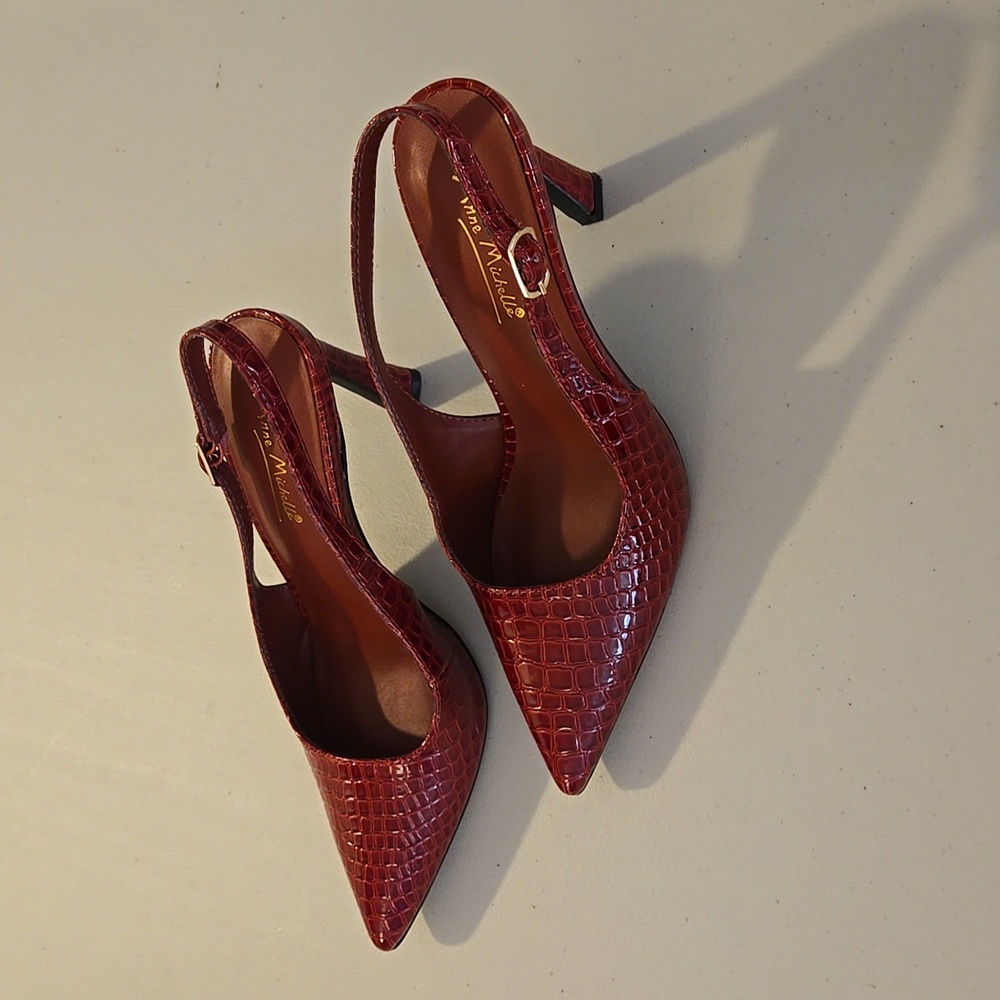 RED 3.5" PUMPS - Picture 2 of 7